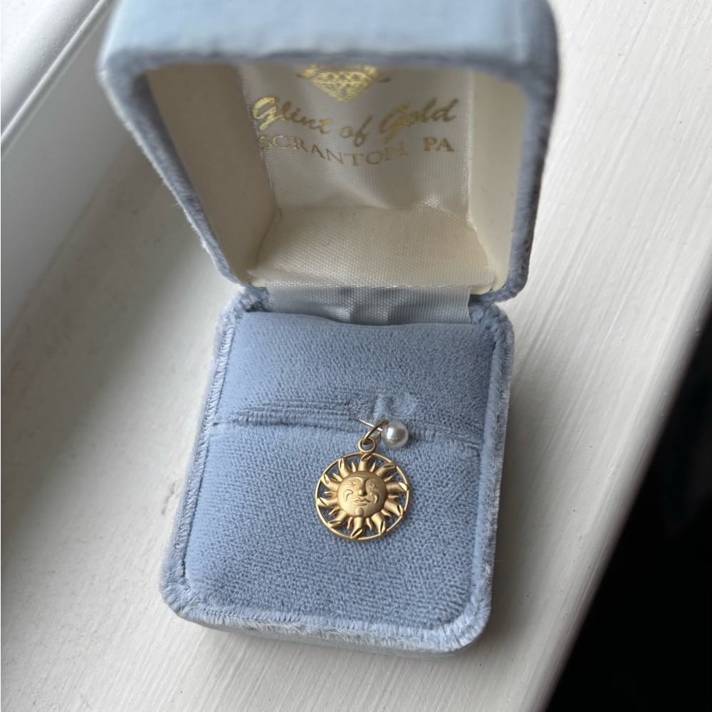 14K Gold Sun Pendant! NIB